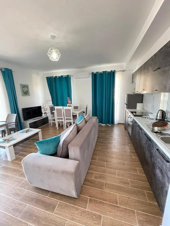 Sea & Mountain View Apartament Orikumi 0*,  Albánie