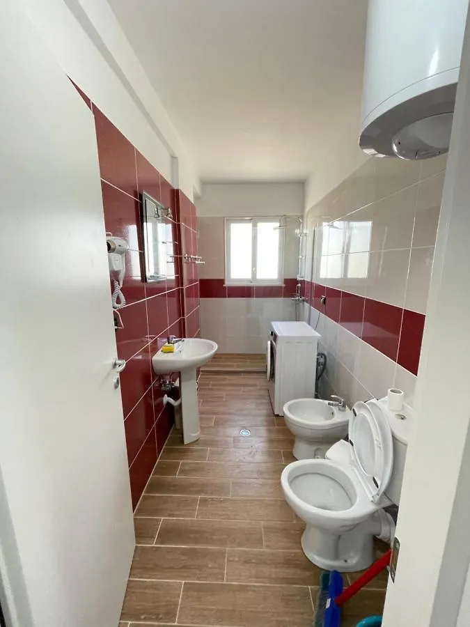 אוריקום Sea & Mountain View Apartament דירה